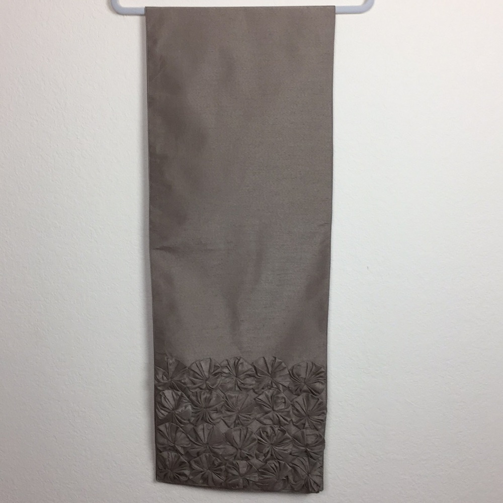 Inspired Tapestries Dark Beige Bows Table Runner